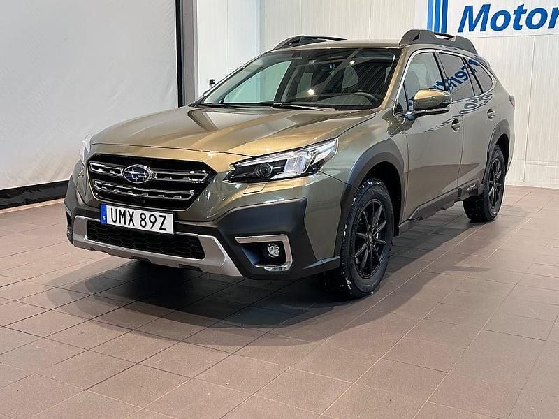 Grön Begagnad 2025 Subaru Outback Kombi | 459 900 kr (Marknadspris) - Bild 1/4