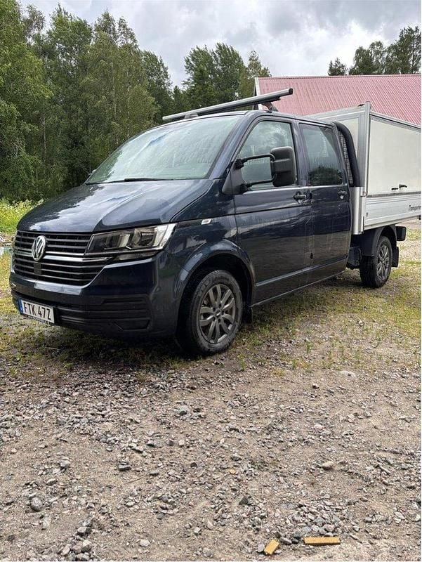 Blå Begagnad 2020 VW T6.1 Van | 275 000 kr (Marknadspris) - Bild 1/3