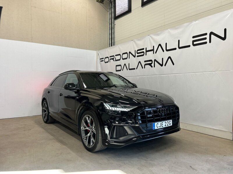Svart Begagnad 2019 Audi Q8 S-Line SUV | 679 900 kr (Dyr) - Bild 1/4