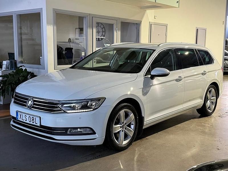 Begagnad VW Passat 150 HK (110 kW) 2019 Vit Kombi