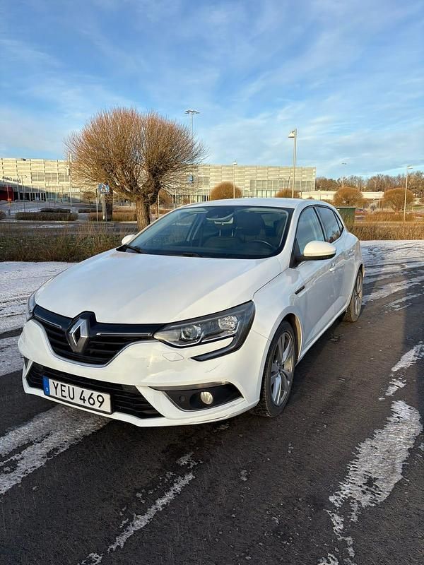 Begagnad Renault Mégane III 132 HK (97 kW) 2016