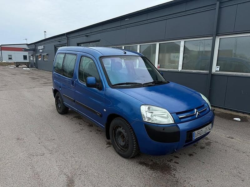 Begagnad Citroën Berlingo 109 HK (80 kW) 2003 Blå Minibuss