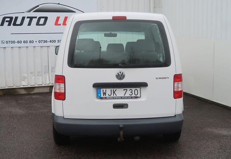 Begagnad VW Caddy 75 HK (55 kW) 2004 Vit Minibuss