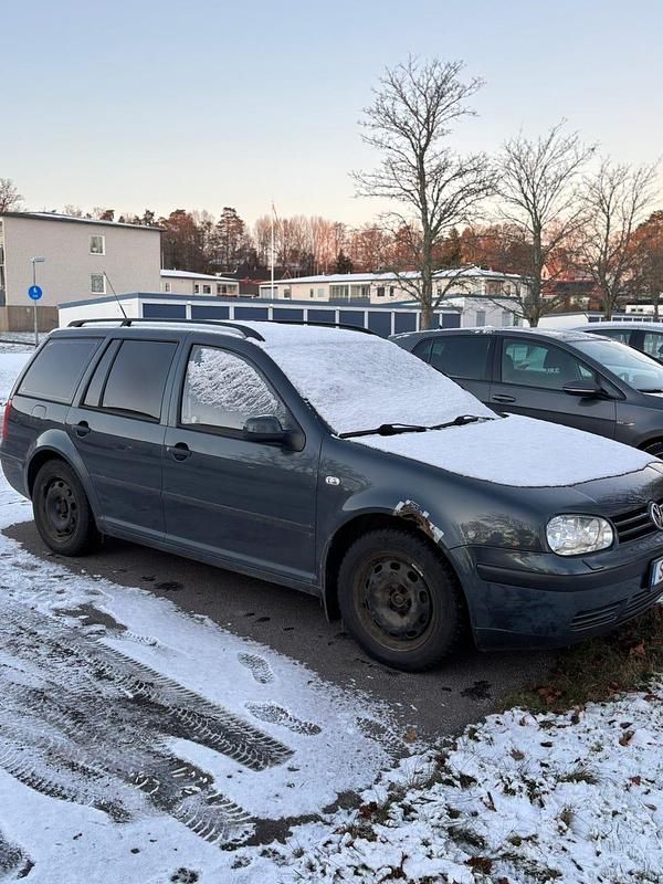 Begagnad 2002 VW Golf IV Kombi | 13 000 kr (Superpris) - Bild 1/2