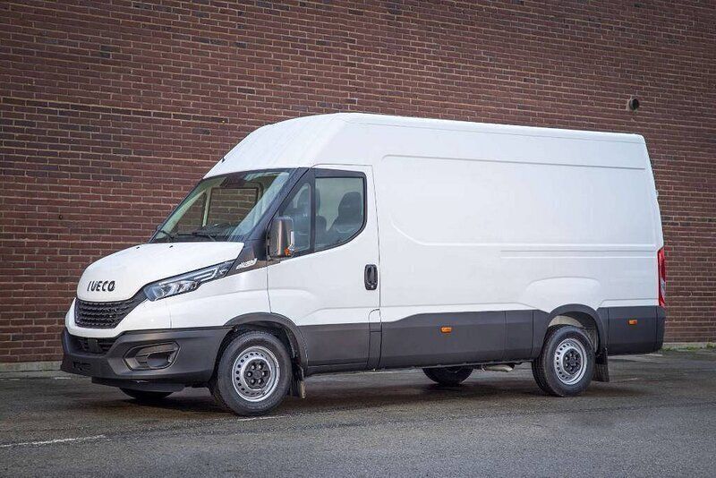 Vit Begagnad 2021 Iveco Daily | 612 500 kr - Bild 1/4