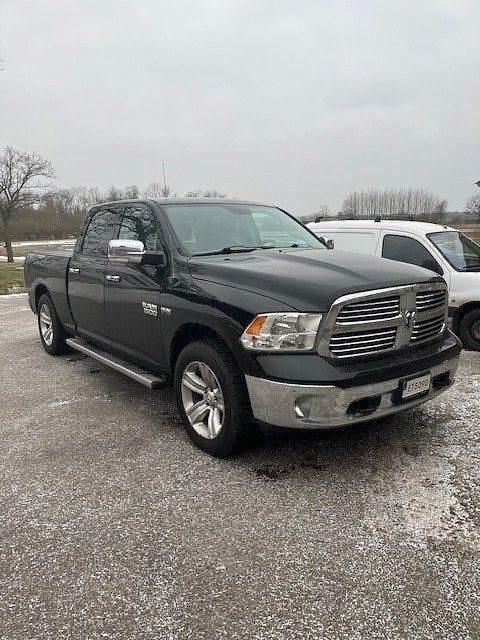 Svart Begagnad 2014 Dodge Ram Pickup | 235 003 kr (Superpris) - Bild 1/4