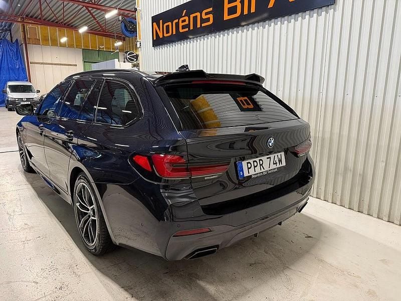 Begagnad BMW 530e M Sport 184 HK (135 kW) 2022 Svart Kombi