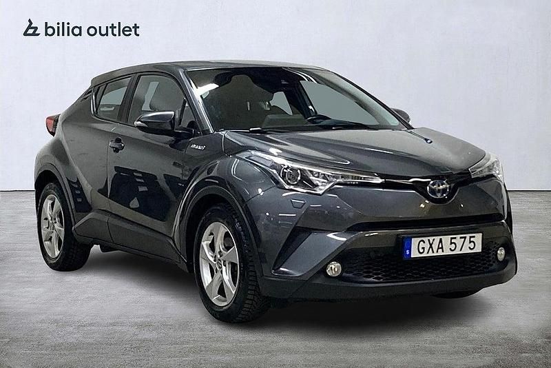 Begagnad Toyota C-HR Active 122 HK (89 kW) 2018 Grå SUV