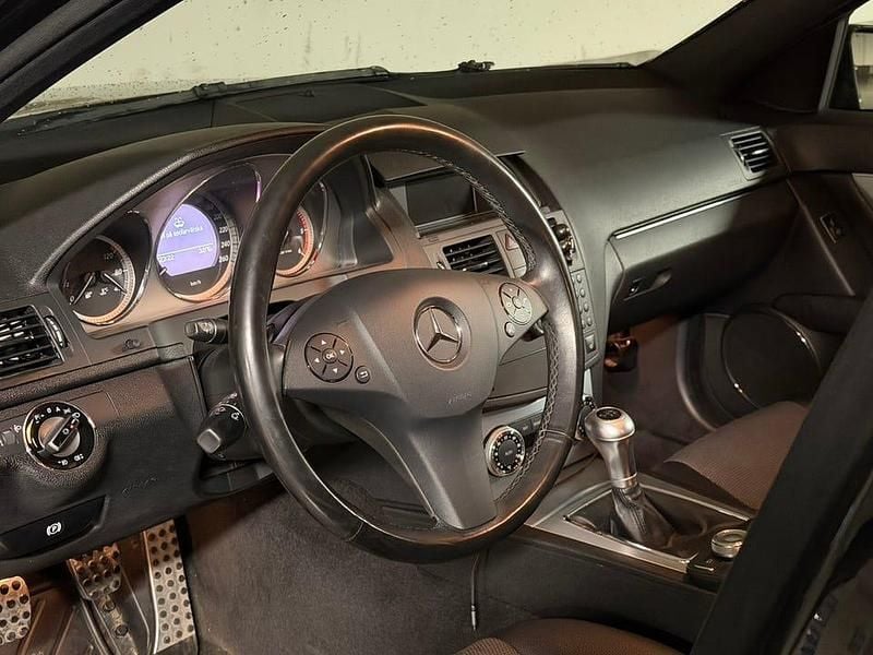 Begagnad Mercedes C200 136 HK (100 kW) 2010