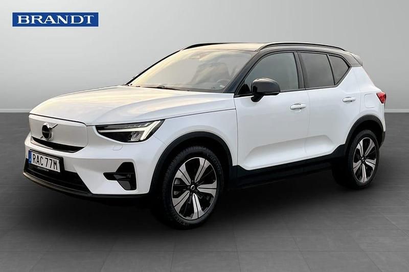 Vit Begagnad 2023 Volvo XC40 Plus SUV | 349 900 kr - Bild 1/4