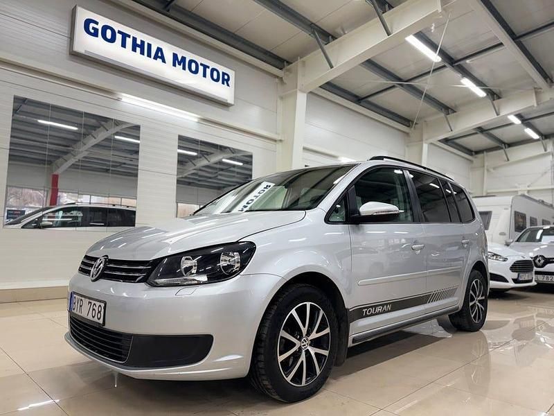 Begagnad VW Touran 105 HK (77 kW) 2014 Silver Minibuss
