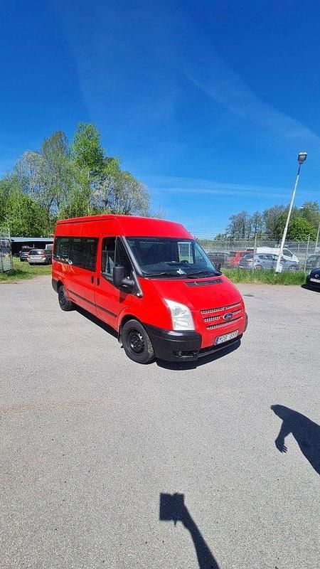 Röd Begagnad 2012 Ford Transit Trend Kombi | 85 000 kr (Marknadspris) - Bild 1/4