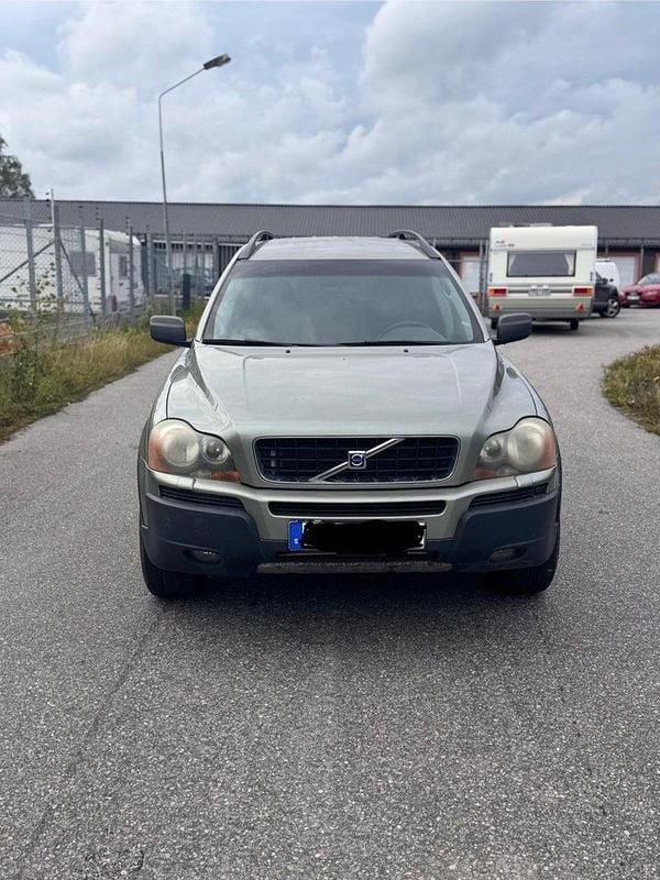Grön Begagnad 2006 Volvo XC90 Kinetic SUV | 35 000 kr - Bild 1/4