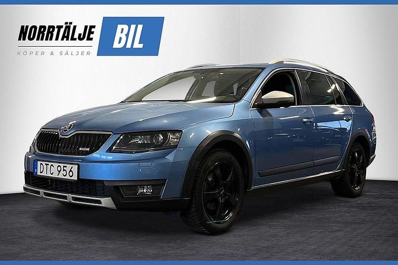 Blå Begagnad 2014 Skoda Octavia Scout Kombi | 179 900 kr (Marknadspris) - Bild 1/3