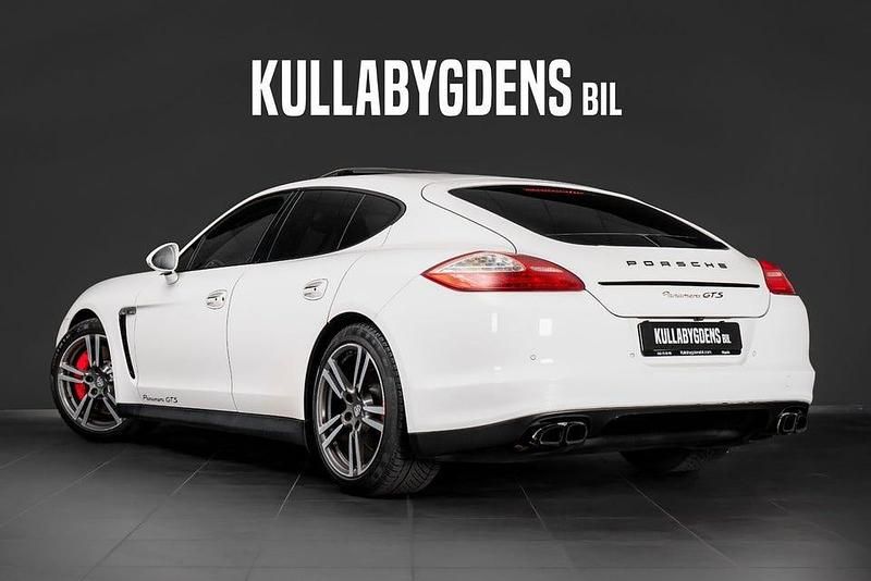 Begagnad Porsche Panamera GTS Sport 430 HK (316 kW) 2013 Vit Sedan
