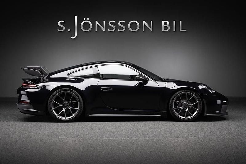 Begagnad 2024 Porsche 992 | 2 395 000 kr - Bild 1/4