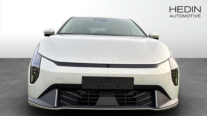 Begagnad Kia EV4 Plus 150 kW (204 HK) 2025 Grå Halvkombi