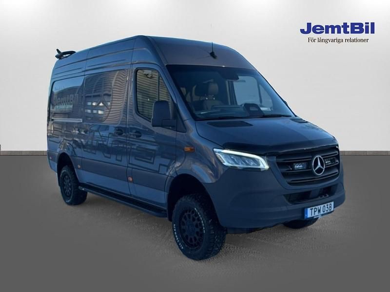 Begagnad Mercedes Sprinter 2026 Grå Van