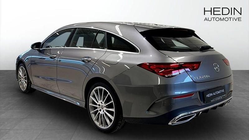 Begagnad Mercedes CLA250 AMG line 160 HK (117 kW) 2023 Grå Sedan