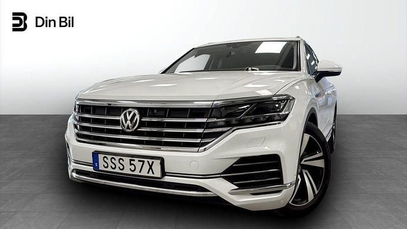 Vit Begagnad 2019 VW Touareg Executive SUV | 449 900 kr (Bra pris) - Bild 1/4