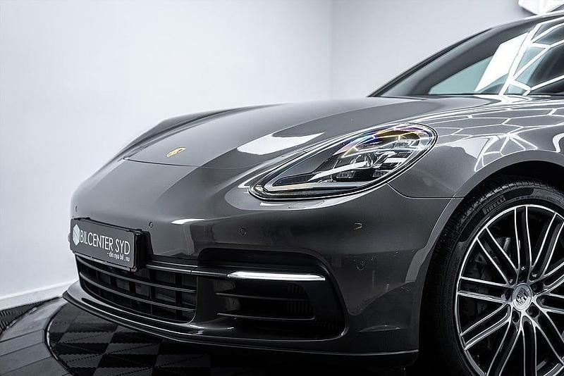 Begagnad Porsche Panamera Sport 441 HK (324 kW) 2016 Mörkgrå Halvkombi