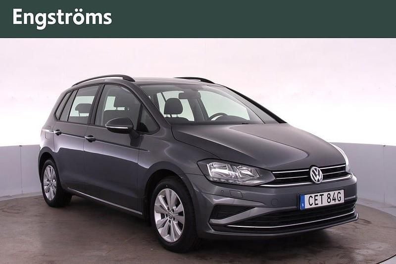 Mörkgrå Begagnad 2020 VW Golf VII Kombi | 209 000 kr (Marknadspris) - Bild 1/4