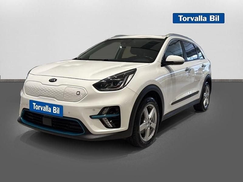 Vit Begagnad 2018 Kia e-Niro Advance SUV | 214 900 kr (Lite dyr) - Bild 1/4