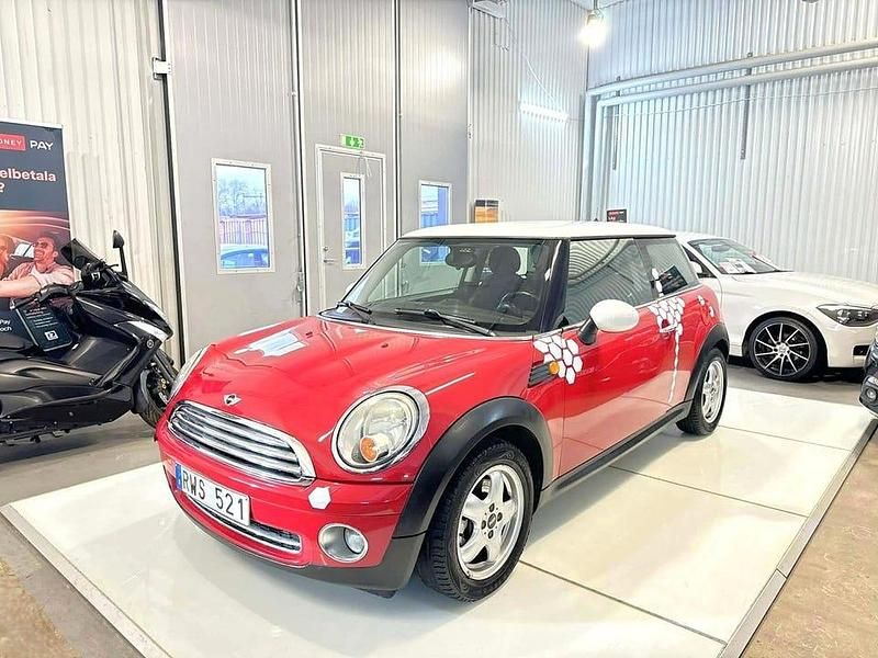 Begagnad Mini Cooper 120 HK (88 kW) 2008 Röd Halvkombi