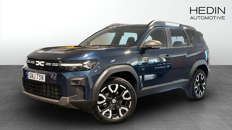 Blå (blue) Ny 2025 Dacia Bigster Journey SUV | 392 800 kr (Lite dyr) - Bild 1/4