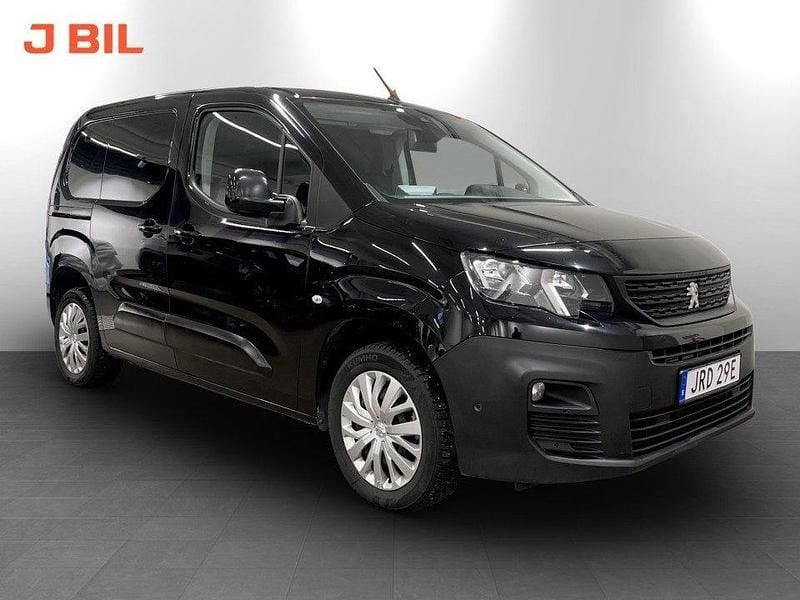 Svart Begagnad 2019 Peugeot Partner Minibuss | 119 900 kr (Superpris) - Bild 1/3