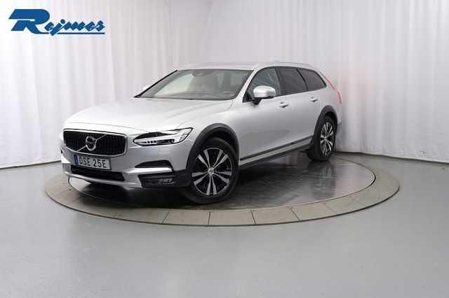 Silver Begagnad 2019 Volvo V90 CC Kombi | 349 900 kr (Marknadspris) - Bild 1/4