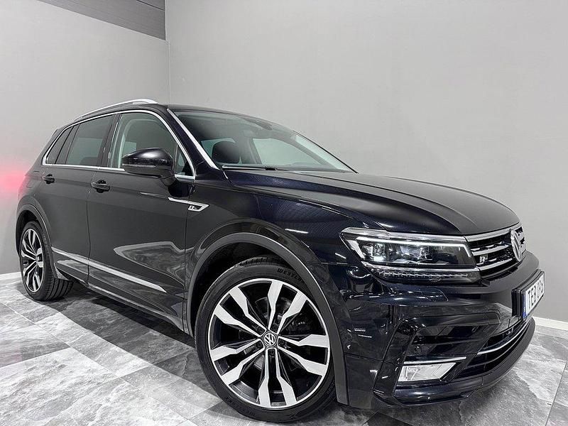 Svart Begagnad 2017 VW Tiguan R-line SUV | 214 900 kr (Lite dyr) - Bild 1/4