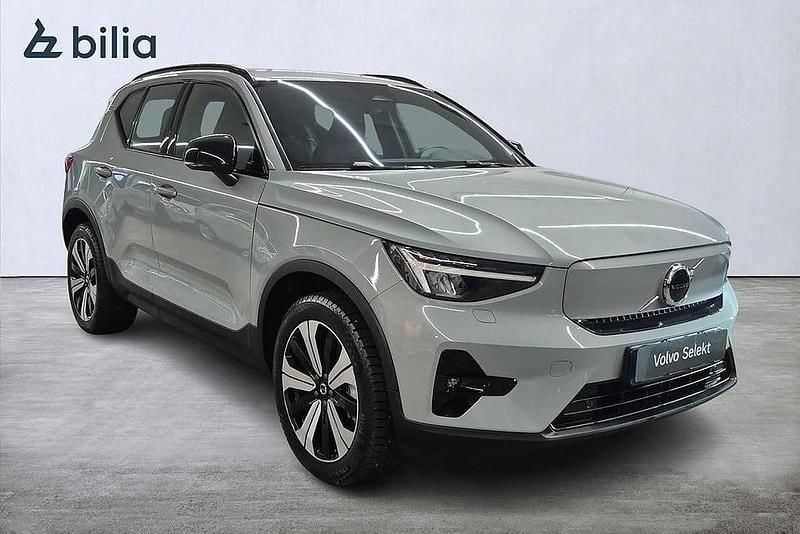 Begagnad Volvo EX40 Plus 188 kW (256 HK) 2024 Grå SUV