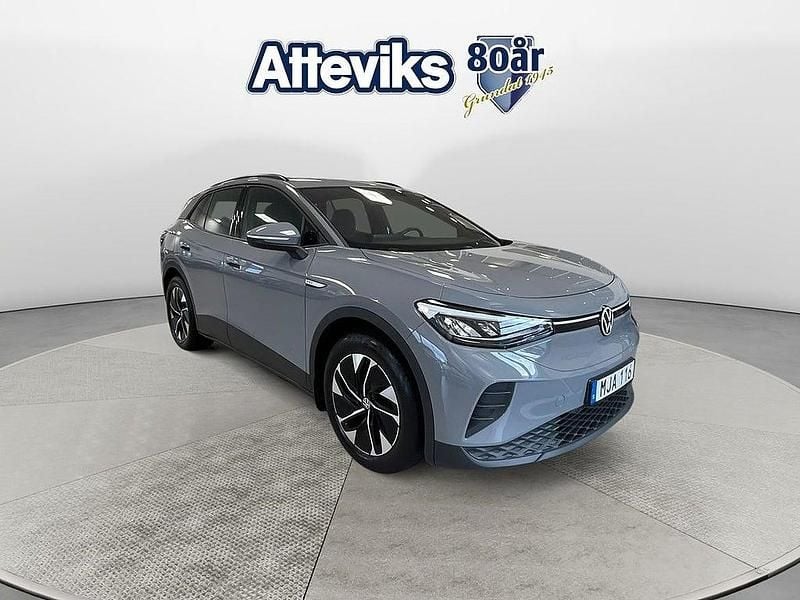 Grå Begagnad 2022 VW ID.4 Pro Performance SUV | 329 900 kr (Bra pris) - Bild 1/4