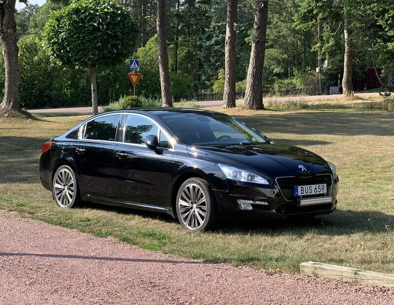 Svart Begagnad 2011 Peugeot 204 GTi Sedan | 99 000 kr - Bild 1/4