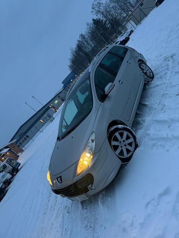 Begagnad Peugeot 307 140 HK (102 kW) 2006 Kombi