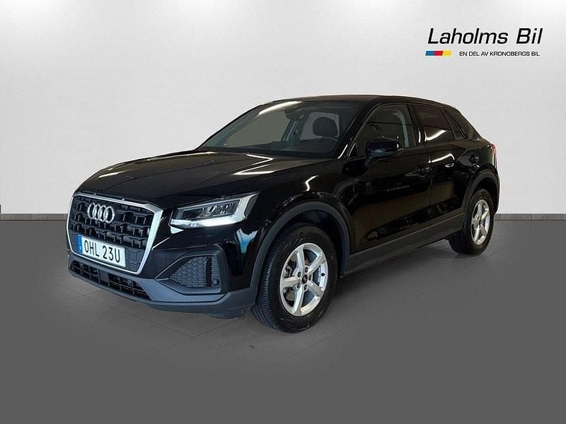 Brilliant black Begagnad 2024 Audi Q2 Proline SUV | 299 900 kr (Marknadspris) - Bild 1/4