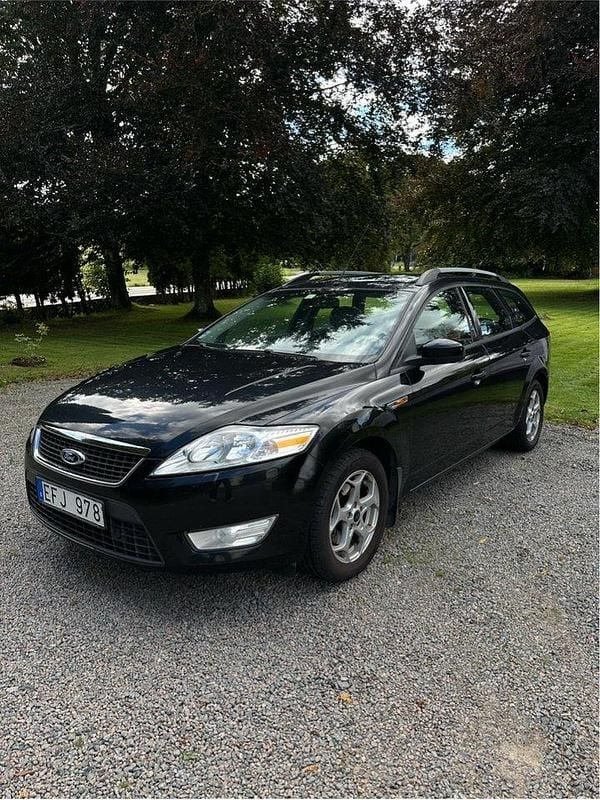 Svart Begagnad 2010 Ford Mondeo Trend Kombi | 32 000 kr (Bra pris) - Bild 1/4