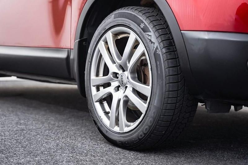 Begagnad Nissan Qashqai +2 141 HK (103 kW) 2010 Röd SUV