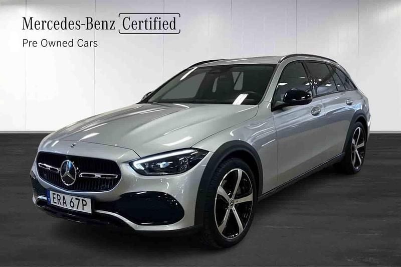 Silver Begagnad 2024 Mercedes C220 Premium SUV | 519 000 kr (Marknadspris) - Bild 1/1