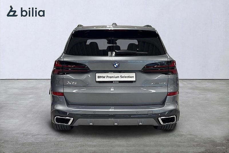 Begagnad BMW X5 Comfort Edition 2026 Grå SUV