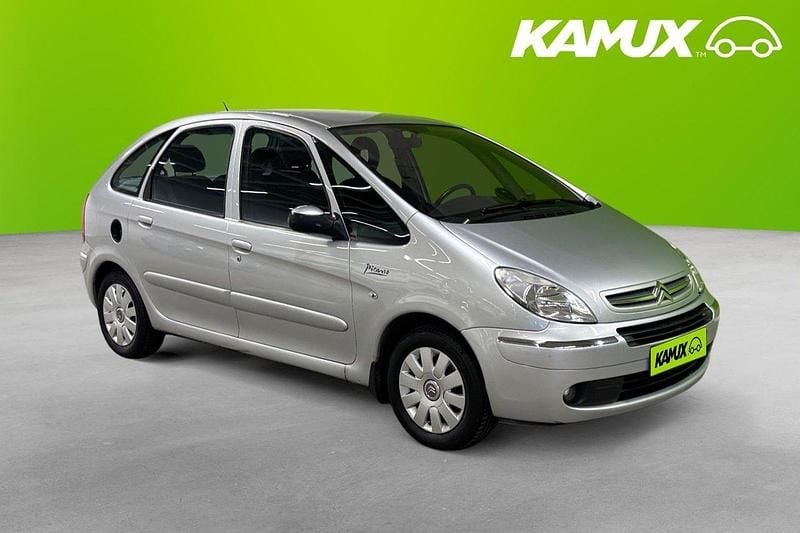 Silver/grå Begagnad 2006 Citroën Xsara Picasso Minibuss | 29 900 kr (Marknadspris) - Bild 1/4