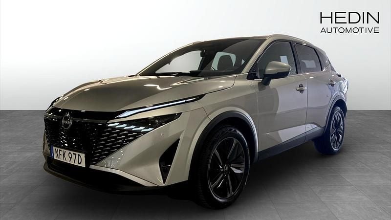 Silver Begagnad 2025 Nissan Qashqai Tekna SUV | 333 900 kr (Marknadspris) - Bild 1/4