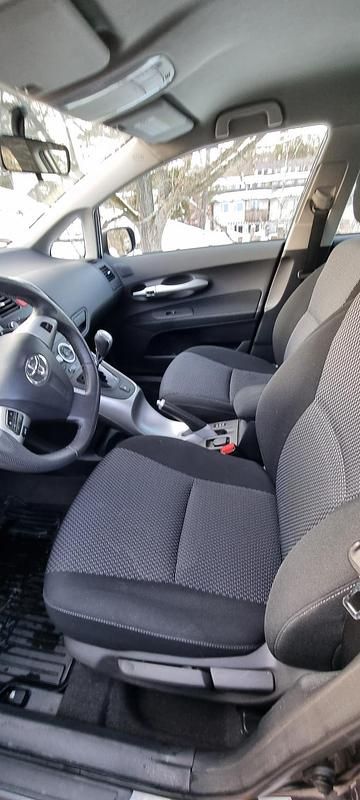 Begagnad Toyota Auris 132 HK (97 kW) 2010 Halvkombi