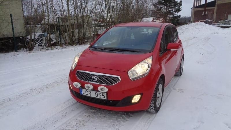 Begagnad Kia Venga 90 HK (66 kW) 2011 Halvkombi
