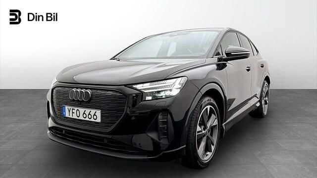 Svart (mytsvart metallic) Begagnad 2023 Audi Q4 Sportback e-tron Advanced SUV | 399 000 kr (Superpris) - Bild 1/4
