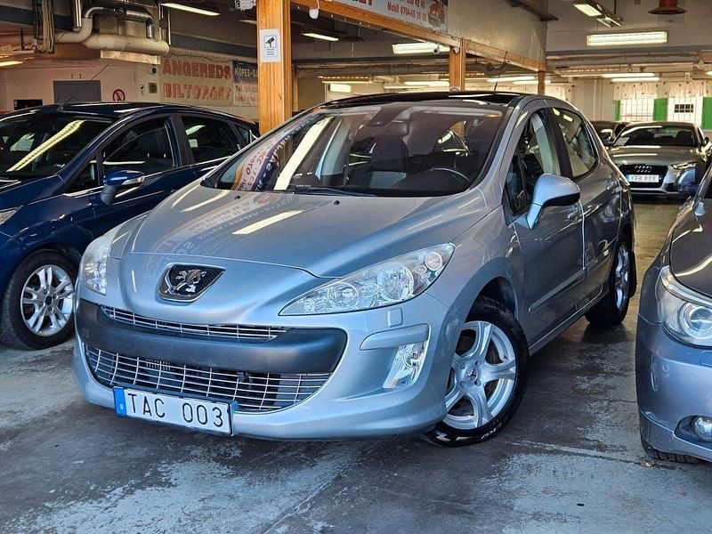 Ljusgrå Begagnad 2008 Peugeot 308 Halvkombi | 59 999 kr (Marknadspris) - Bild 1/4