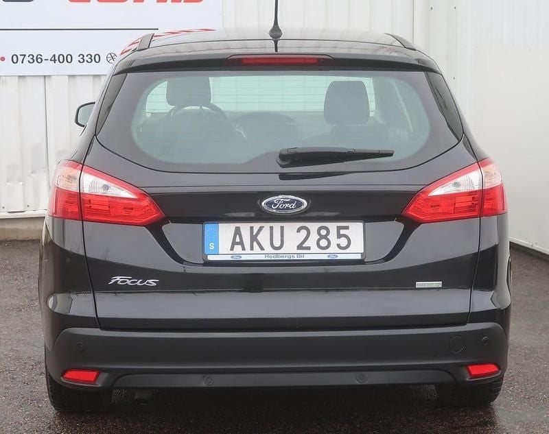 Begagnad Ford Focus Titanium 101 HK (74 kW) 2014 Svartmetallic Kombi