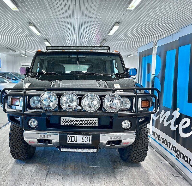Svart Begagnad 2004 Hummer H2 SUV | 249 000 kr - Bild 1/1