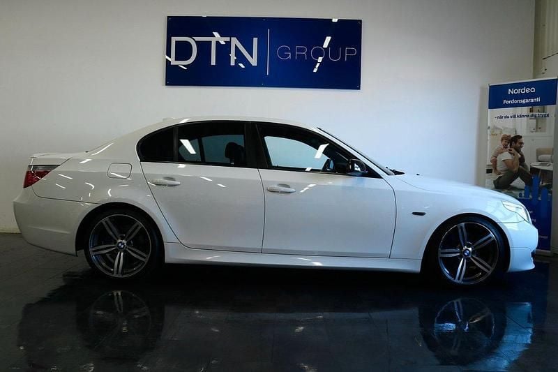 Begagnad 2007 BMW 530 M Sport Sedan | 89 500 kr (Dyr) - Bild 1/4